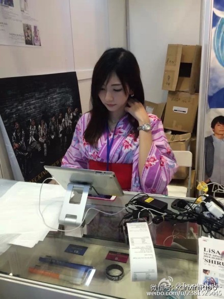 新加坡网友动漫展遇心动女生求介绍…结果神转折竟然是蓝孩纸?!