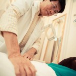 在新加坡去哪里看中医?针灸、推拿、刮痧、拔罐…