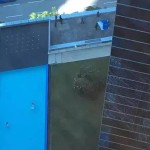 昨天新加坡市区豪宅Marina Bay Residence有人跳楼自杀