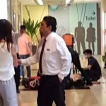 义顺一商场发生疑似砍人事件,有男子倒在血泊中!