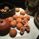 今年中秋来点特别的,“云腿月饼”和“鲜花月饼”