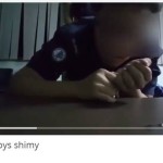 男男不雅视频流出,穿新加坡民防部队制服玩诱惑