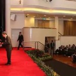 总统今年发500枚国庆奖章!新加坡奖章学问真不少