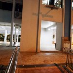63岁中风德士司机把老婆打出家门,然后跳楼身亡