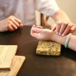 在新加坡想成为一名合格中医师,应该这么做……