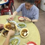 大名鼎鼎白先勇在新加坡吃的鸡饭,到底是哪家?