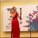 定居新加坡金融大鳄女儿讲华语,比特朗普孙女好太多