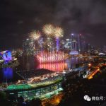 新加坡雨中跨入2018年,20万人看烟花里面有你吗