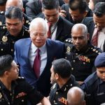 马来西亚前首相被控上庭!家中20亿?我不知道……