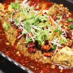 为了在新加坡打造“最重庆”,他把“锅”都搬来了