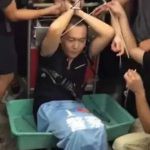 大陆游客记者香港机场遭围殴,美国军舰申请访港!