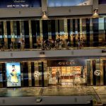 中国女游客在新加坡偷走近2万新币奢侈品,中枪的全是Gucci?