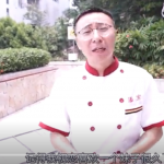 新加坡某男子:追女孩,没点钱真不行!