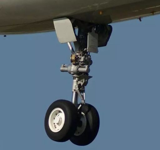 酷航一架飛往新加坡航班延誤19小時,大批乘客逗留機場!