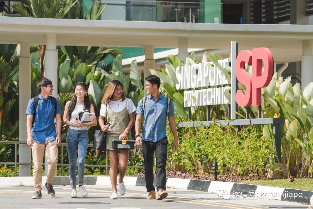 从外国归来，新加坡人/PR的孩子能上政府学校吗？