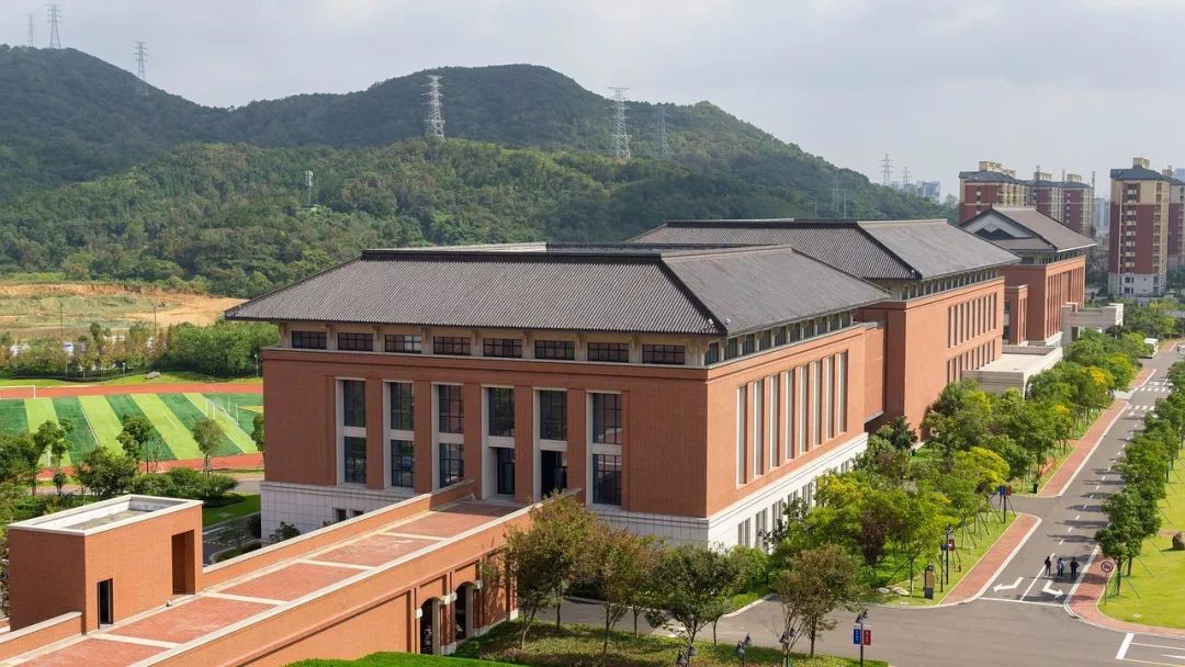 新加坡大学包揽亚洲大学排行榜前2，NTU今年超了港大