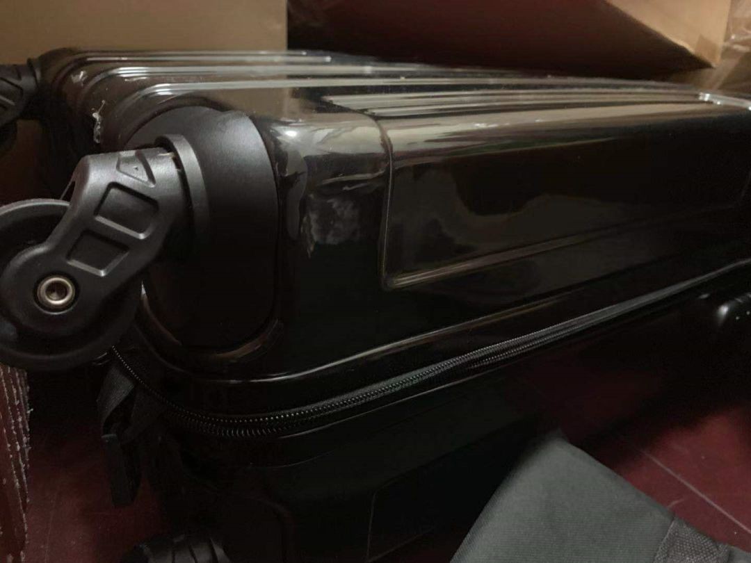 新加坡籍女子護照藏毒,入境巴厘島被捕遭遊街示衆!