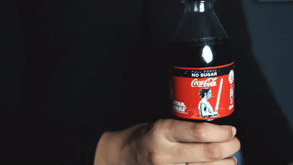 “星战”限量，新加坡推出全球首款会发光的可口可乐