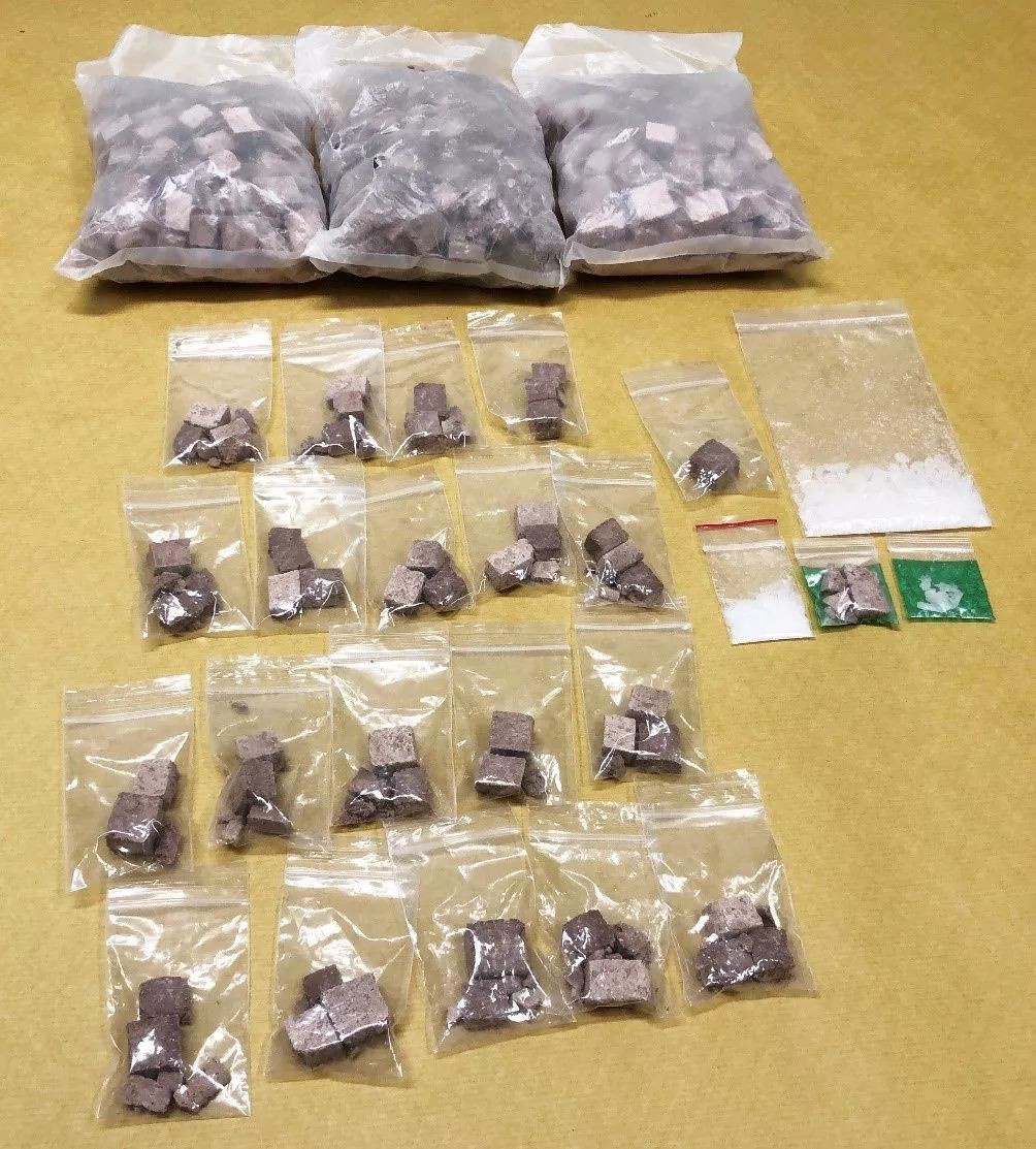 新加坡籍女子護照藏毒,入境巴厘島被捕遭遊街示衆!