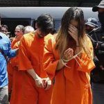 新加坡籍女子护照藏毒,入境巴厘岛被捕遭游街示众!