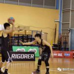 新加坡BG路人王1vs1总决赛防守、突破灌篮高手现场超火!