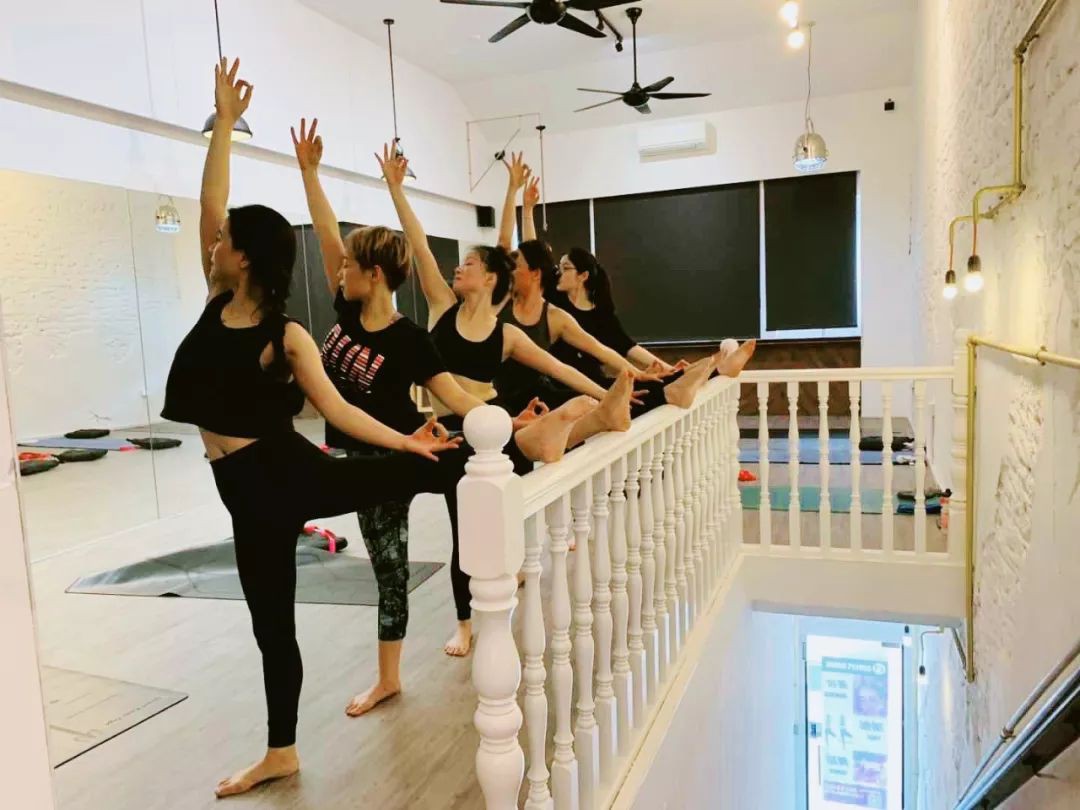 沙漠玫瑰舞蹈瑜伽东部开分店了，欢迎来免费试课！2020遇见更美的自己