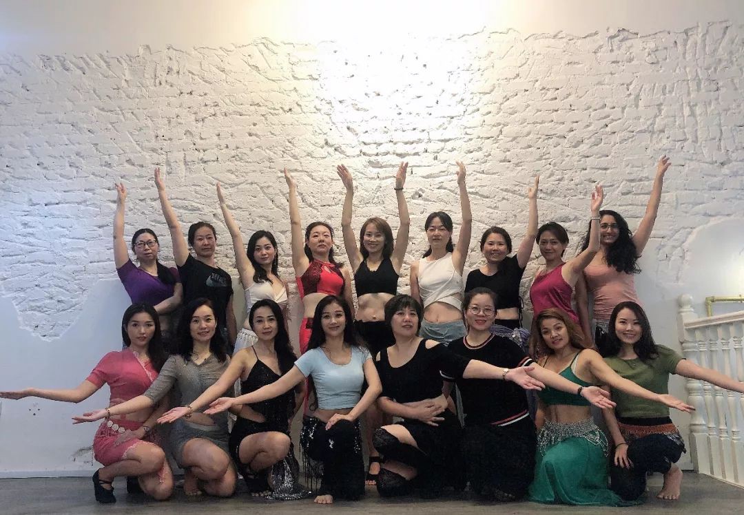 沙漠玫瑰舞蹈瑜伽东部开分店了，欢迎来免费试课！2020遇见更美的自己
