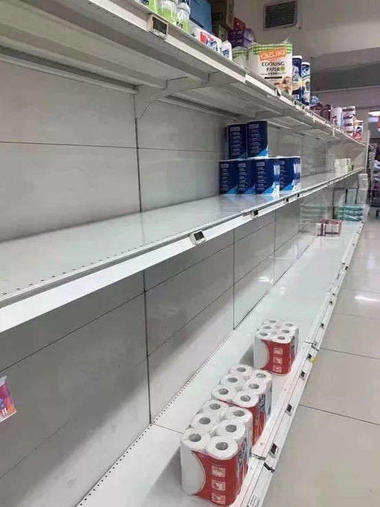 瘋了~今晚的新加坡超市