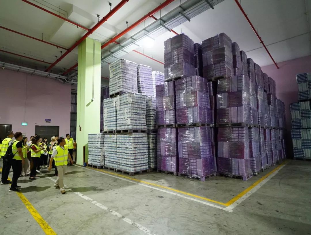新加坡超市推出限购令：米、面、蔬菜、纸制品全包括