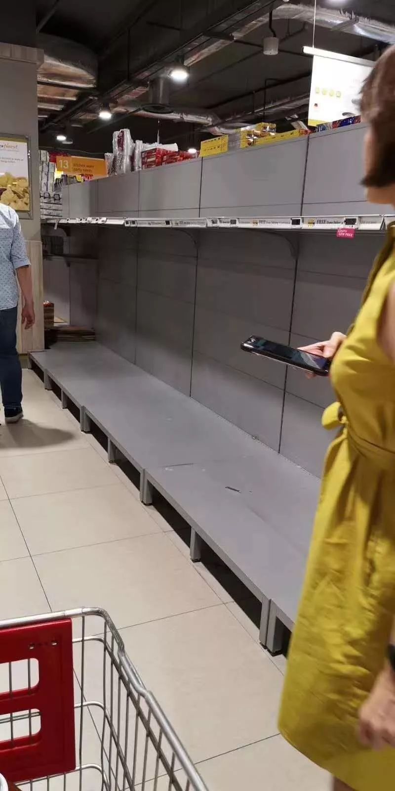 瘋了~今晚的新加坡超市