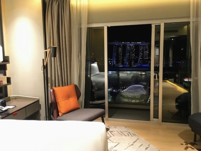 新加坡政府訂7500多個豪華酒店房間，隔離者食宿全免費~