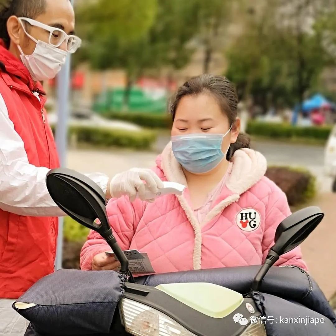一個新加坡人，帶著兒女在蘇州爲抗疫作義工