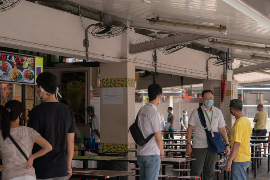 多人屢次不戴口罩罰1000新幣,3人出門被控上庭