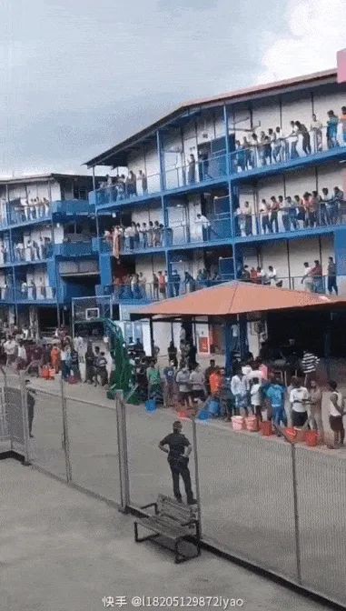 爲防交叉傳染,新加坡客工集體大搬家