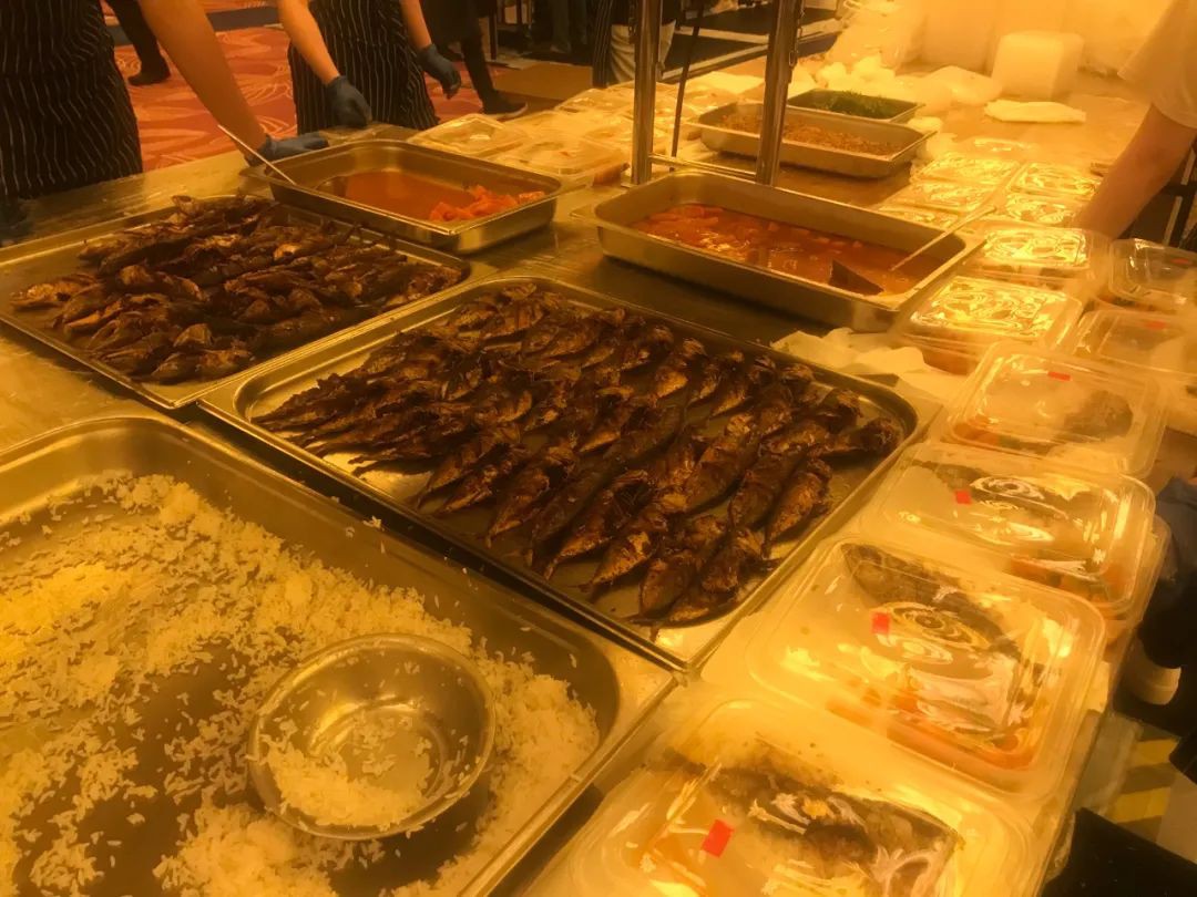 隔離客工:飯菜一成不變,我甯可挨餓