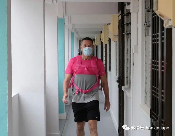 科技公司副总裁，业余兼职送外卖