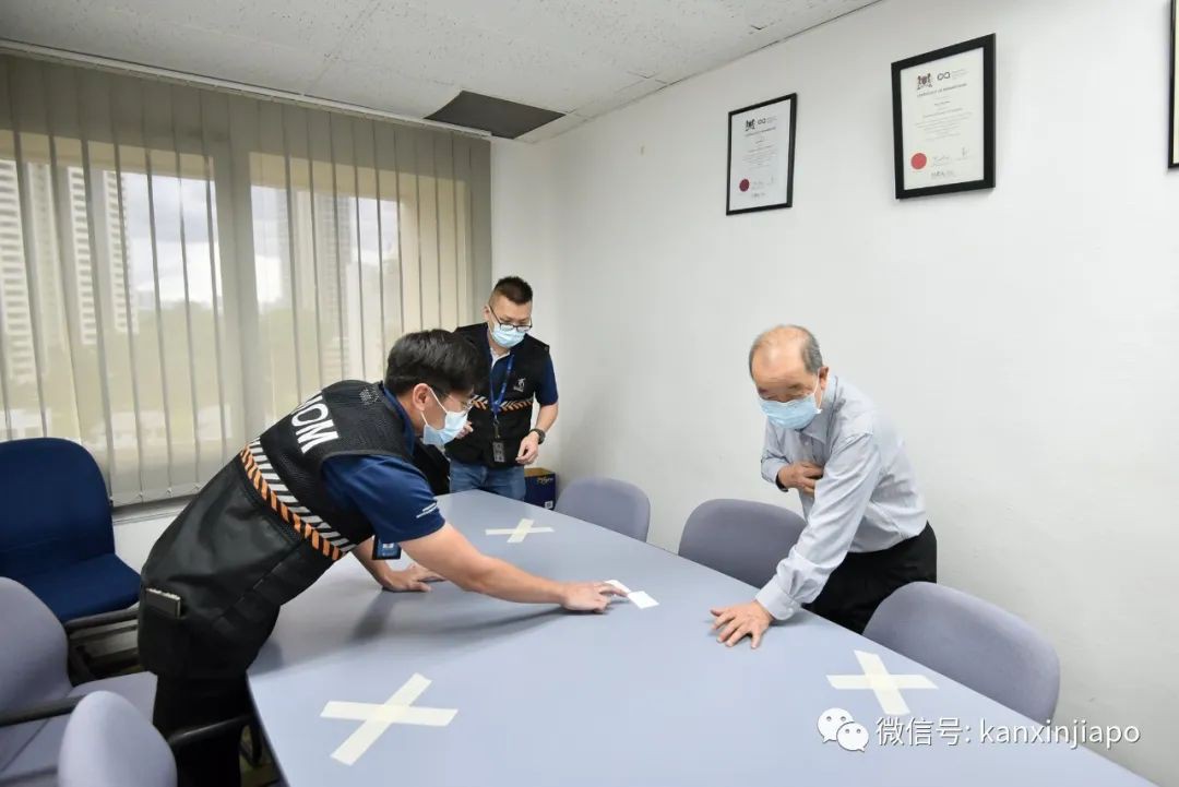 新加坡人力部突击抽查200多个工作场所，其中下令三个停工......