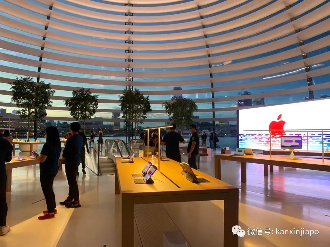多圖實拍科技感超強,逛全球首個水上蘋果商店初體驗