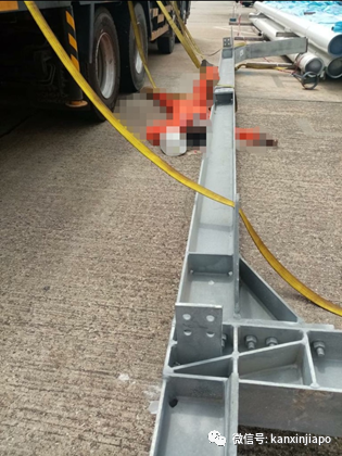 客工被800公斤重的钢梁砸下，当场不治身亡