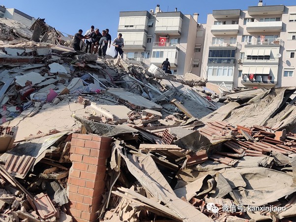 愛琴海水貫穿街道!希臘7.0大地震引發海嘯、高樓坍塌