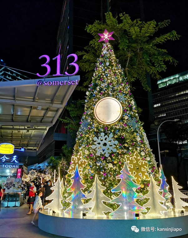 2020年最后一个公共假日，新加坡全岛亮起来