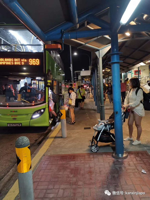 新加坡出门，300米就有一个公共交通站……