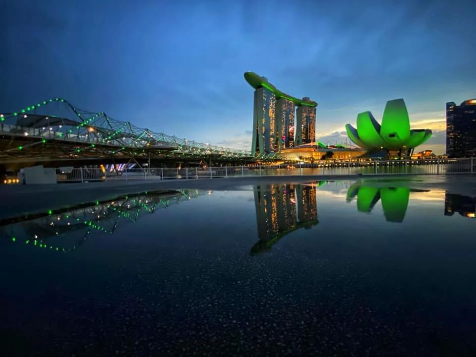 新加坡地標建築主動戴綠帽，竟是爲了它......