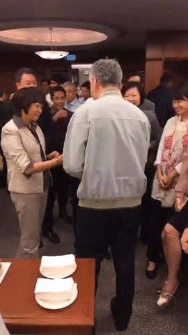 李显龙庆祝69岁生日，妻子何晶发帖祝福秀恩爱