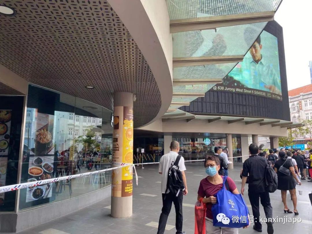 牛车水名牌包包店失火，商场职员称“随时会爆炸！”