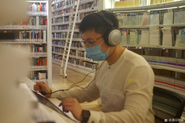 “乌节路这间一定是新加坡公认的网红图书馆！”