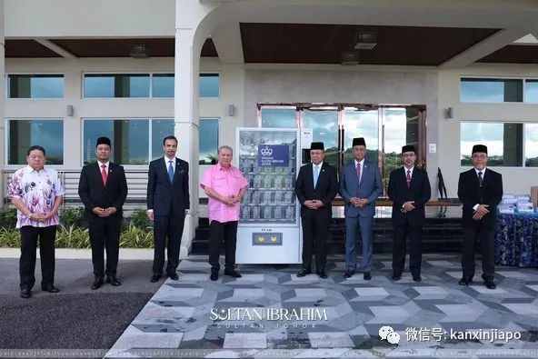 新加坡62万个免费口罩马国派发，260台自动贩卖机布满柔佛州