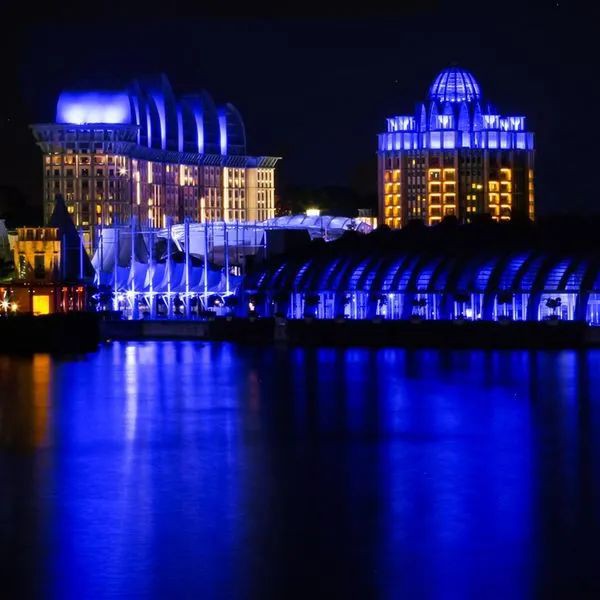 新加坡43座著名建築物和地標亮起夢幻燈光,你們拍到了嗎?