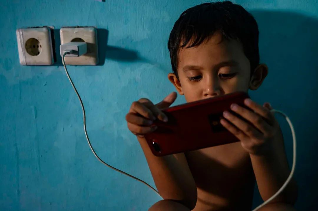 臉書和谷歌計劃建設跨洲海底電纜,連接北美東南亞