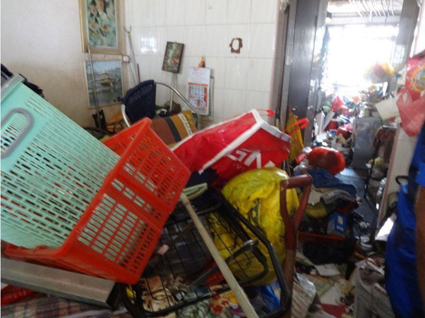 新加坡“垃圾屋”清晨起火狂燒，母子1死1傷